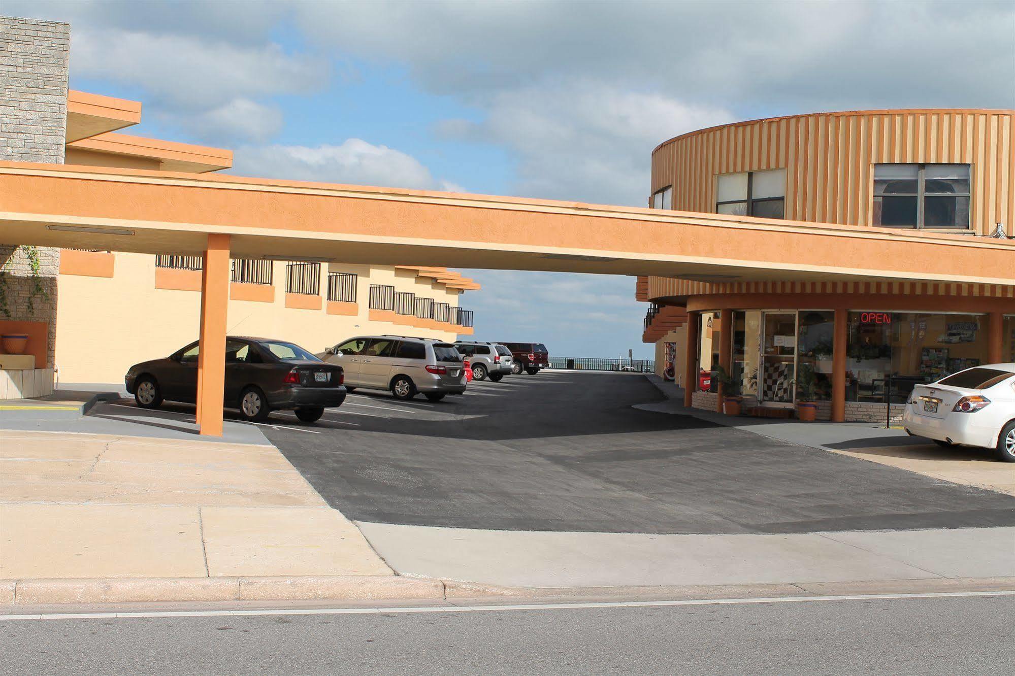 Grand Prix Motel Beach Front Daytona Beach Bagian luar foto