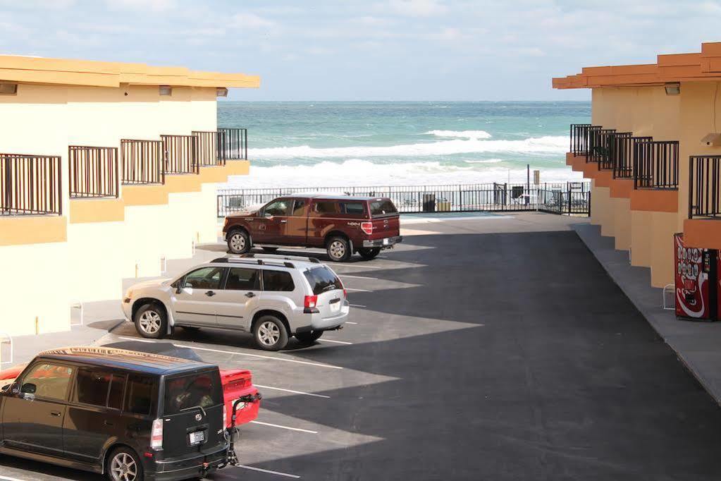 Grand Prix Motel Beach Front Daytona Beach Bagian luar foto