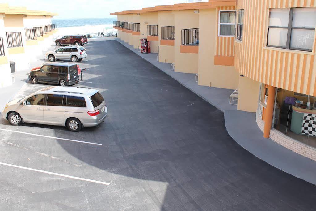 Grand Prix Motel Beach Front Daytona Beach Bagian luar foto